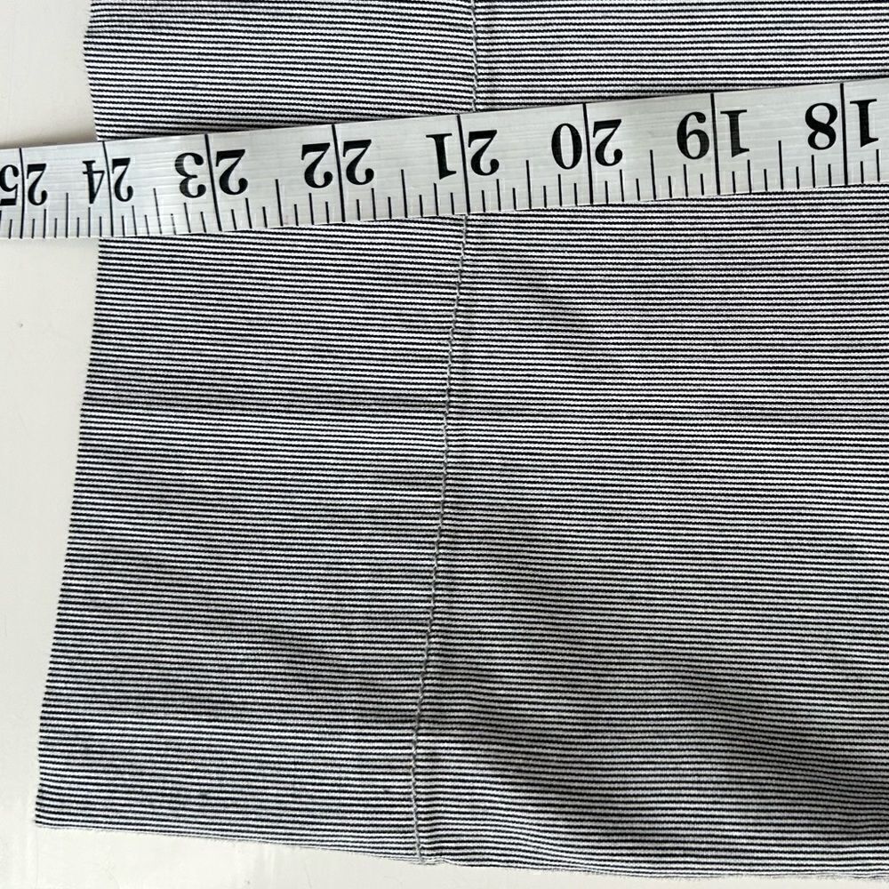 Charter Club Gray Pinstripe Cropped Cotton Blend Pants Size 8 - Picture 12 of 13